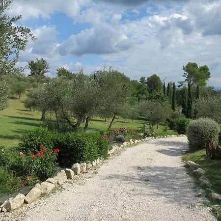 Διαμέρισμα Sleeps 8 Pool Air Con Wifi